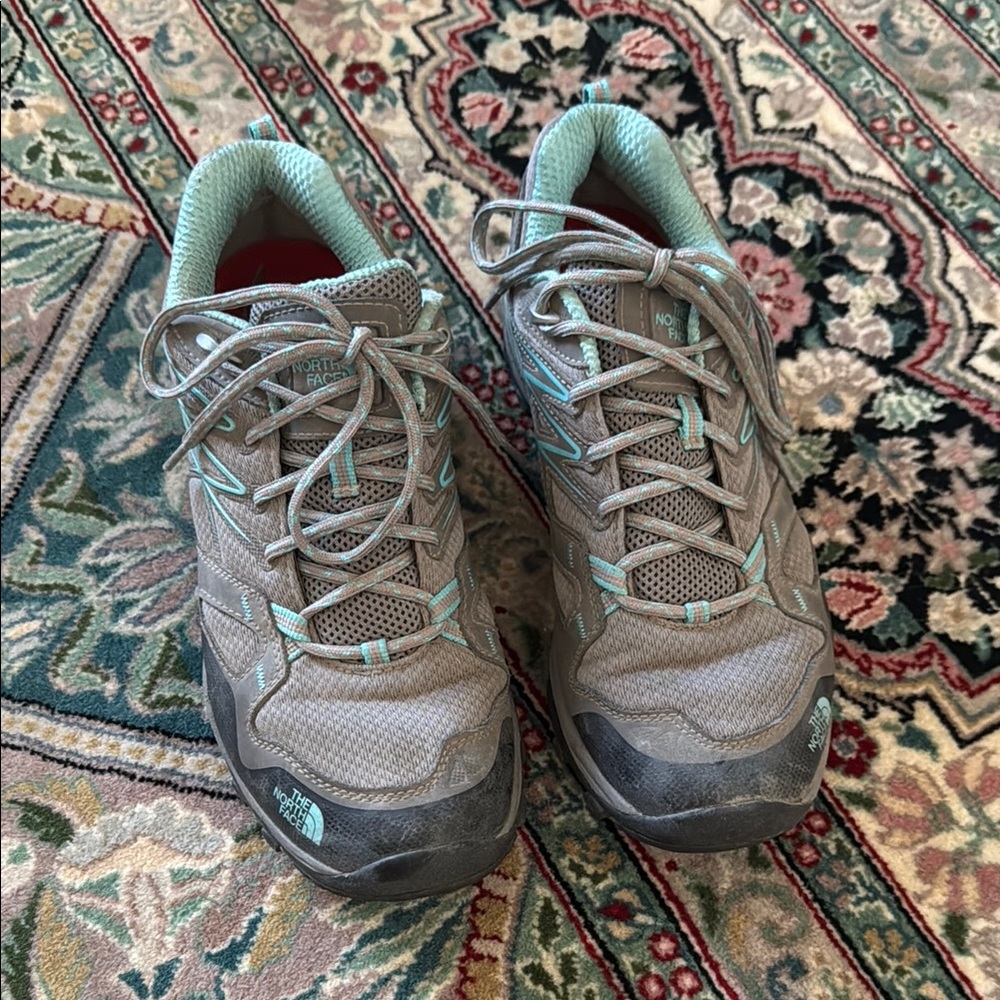 The North Face Women's Gray Hiking Shoes GORETEX